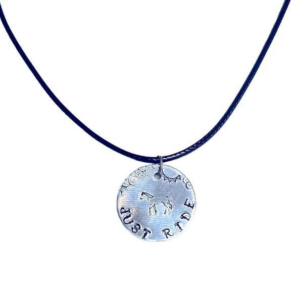 Handmade stamped horses Silver pendant adjustable Black leather cord necklace - Picture 8 of 8